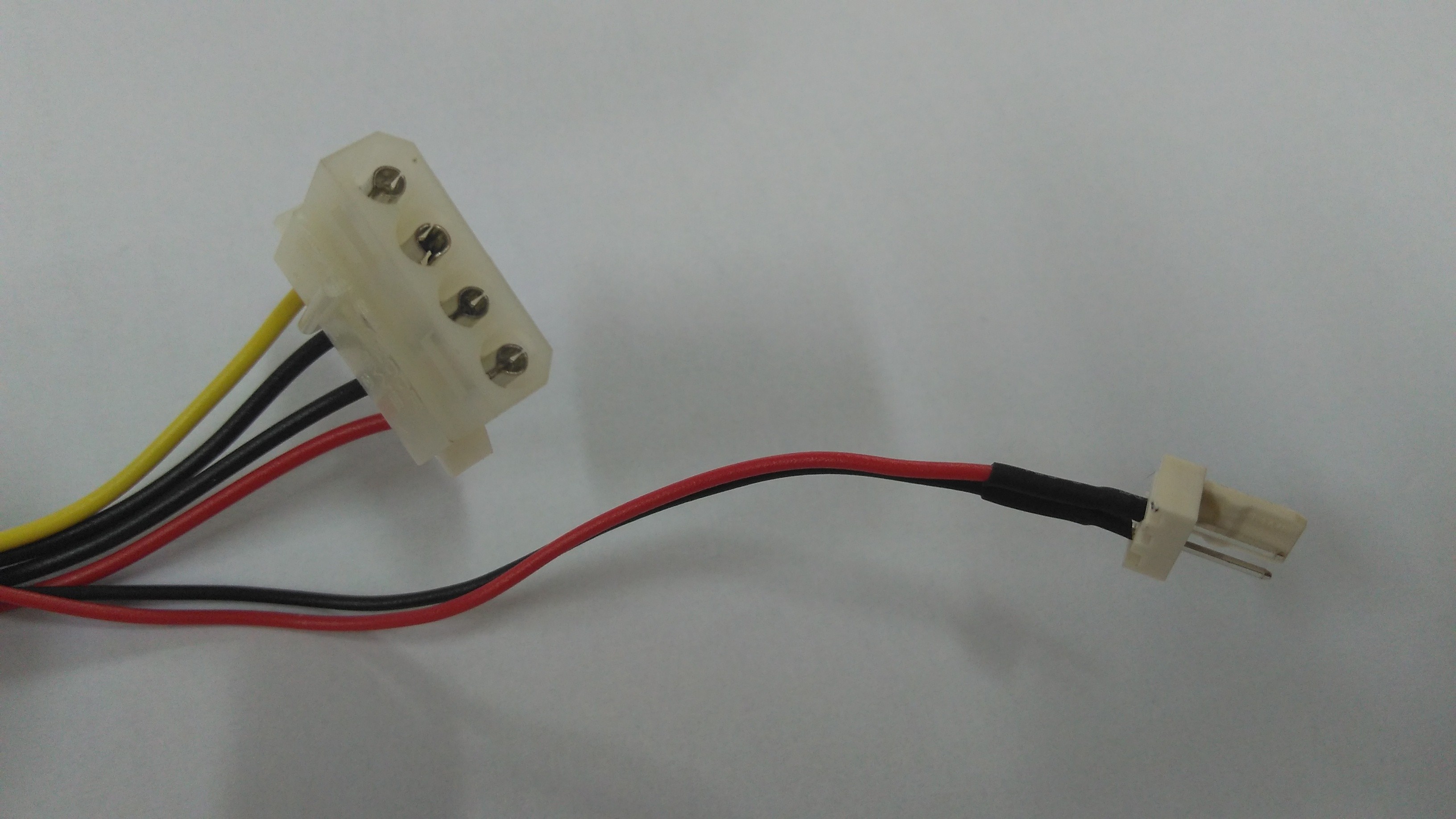 Conector de Alimentação IDE para cooler de CPU